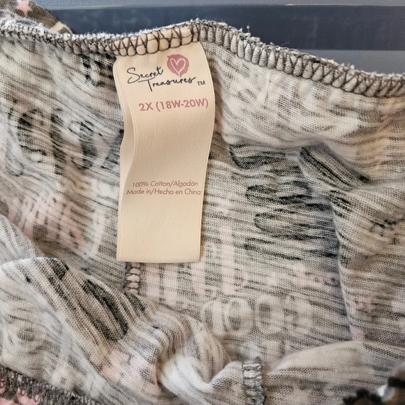 Pajama Bundle. Athletic Tank Top XXL and Secret Treasures Sleep Shorts 2X - Picture 3 of 7